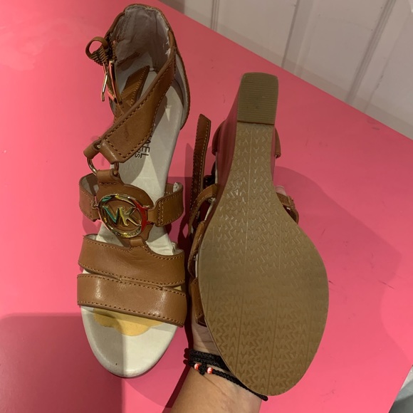 Michael Kors Wedges - Picture 2 of 4